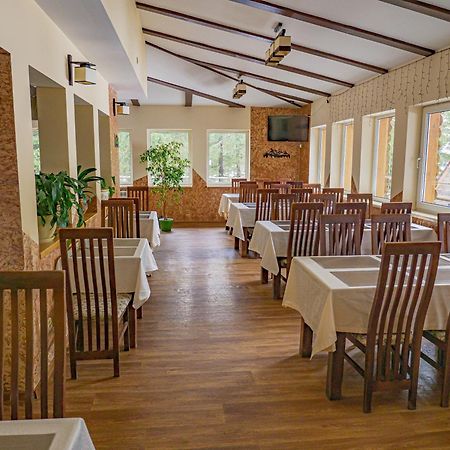 Оаза Hotel Dragobrat Bagian luar foto
